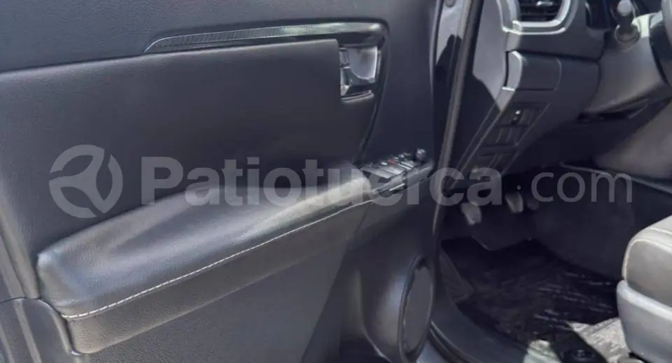 Foto 9 de Toyota New Fortuner