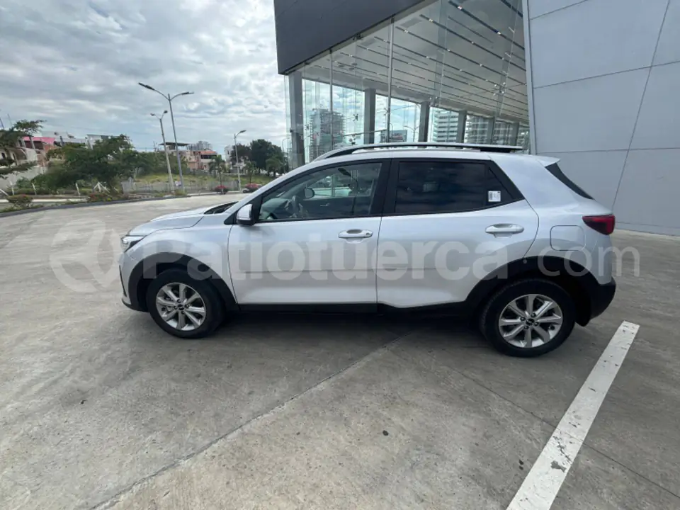 Foto 8 de Kia Stonic LX