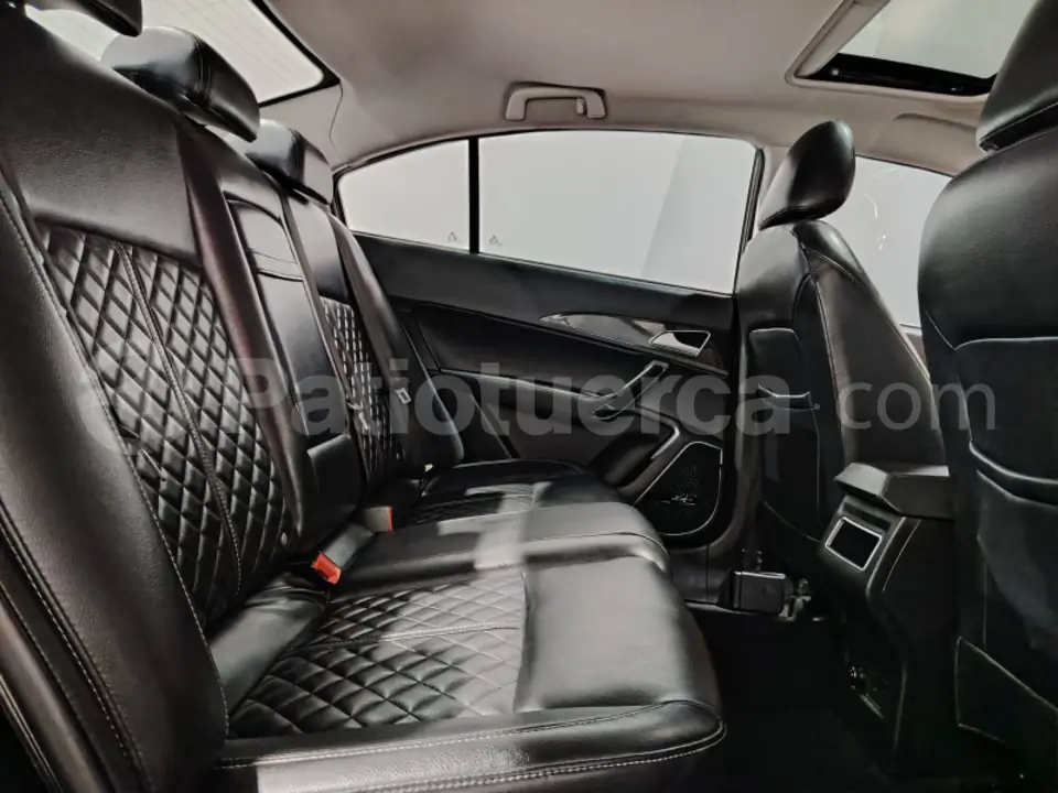 Foto 14 de Zotye Z560