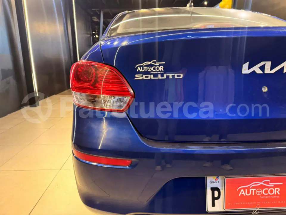 Foto 8 de Kia Soluto LX
