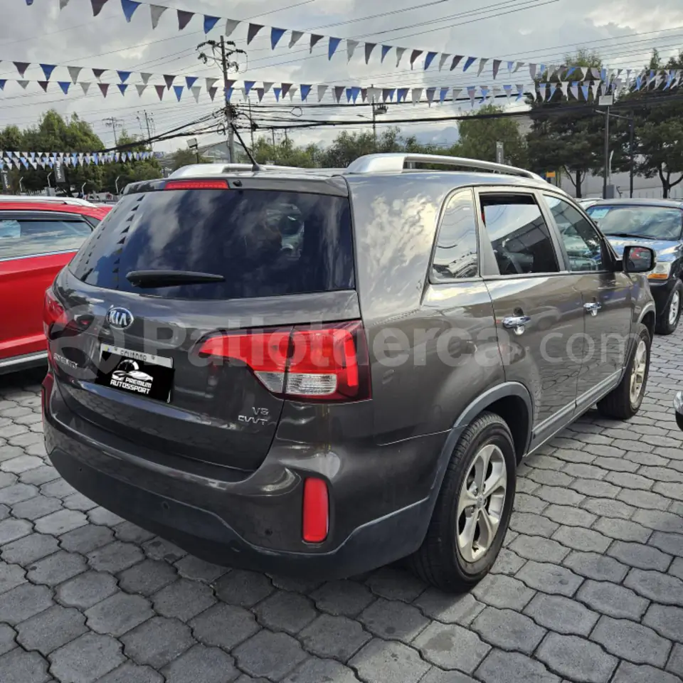 Foto 2 de Kia Sorento