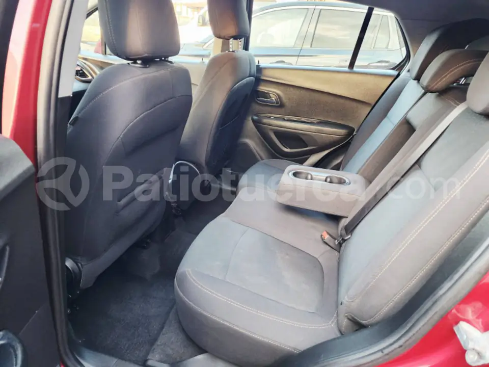 Foto 4 de Chevrolet Tracker LS