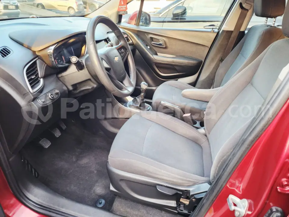 Foto 14 de Chevrolet Tracker LS