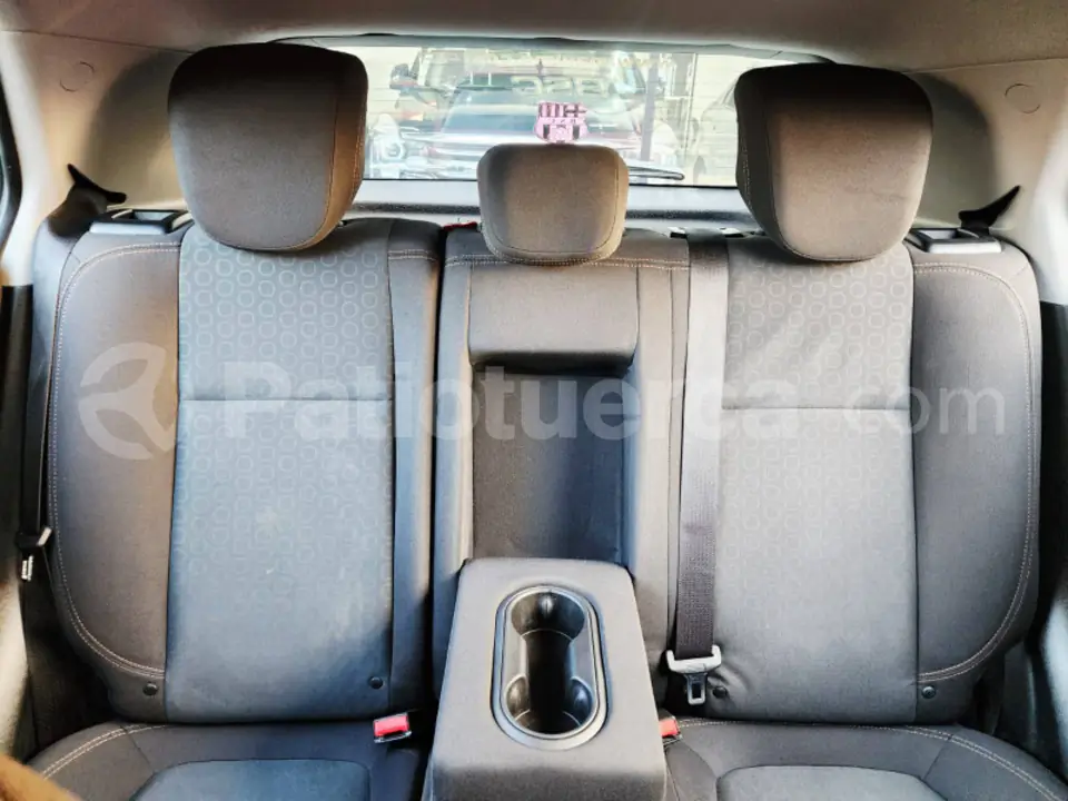 Foto 15 de Chevrolet Tracker LS