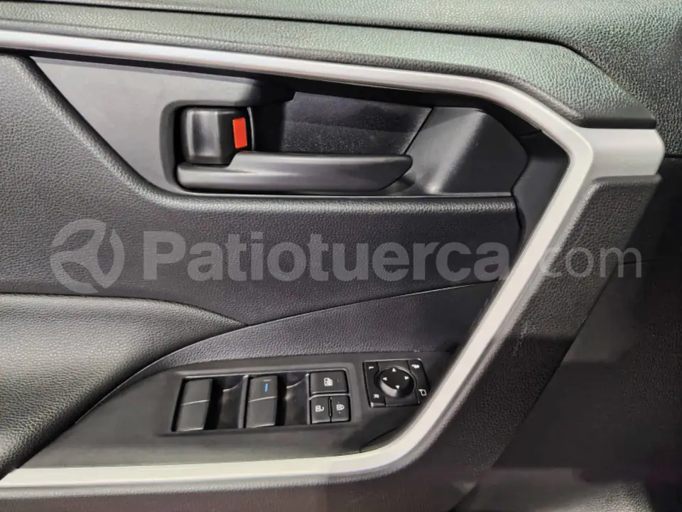 Foto 14 de Toyota RAV 4