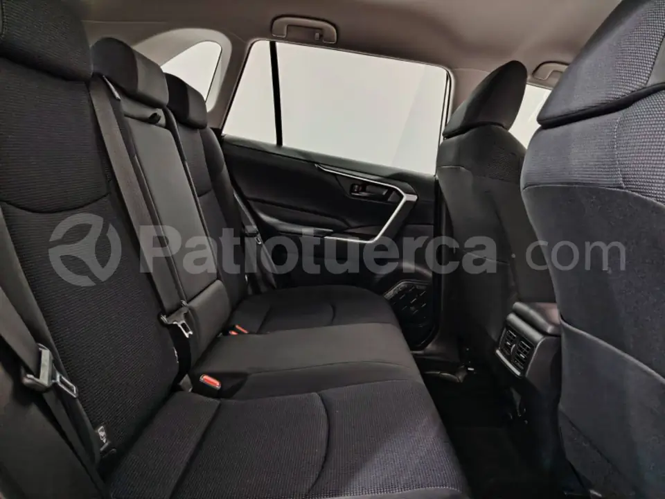 Foto 21 de Toyota RAV 4