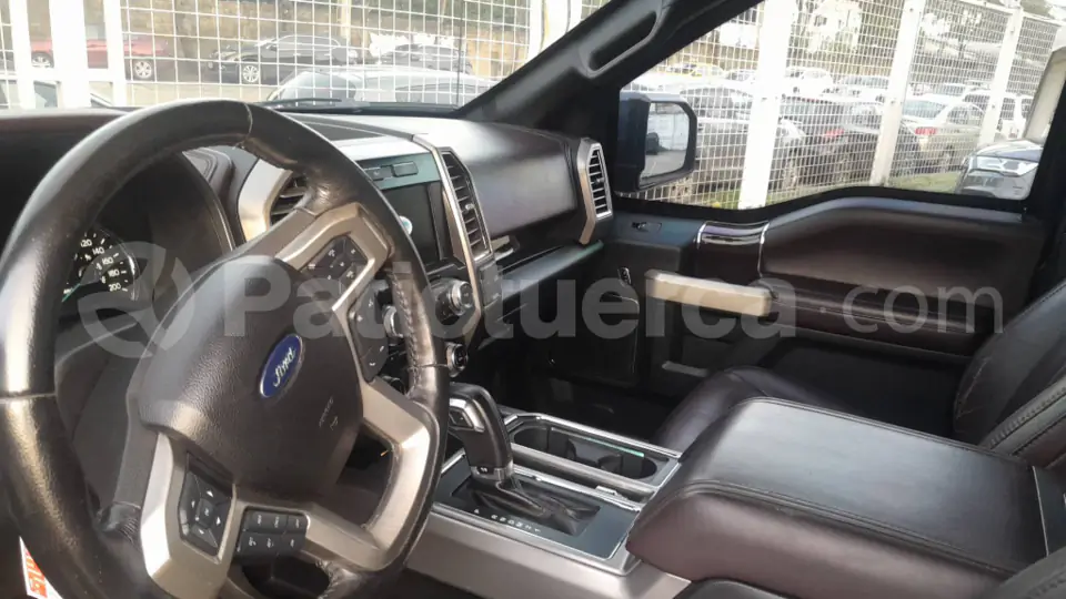 Foto 2 de Ford F150 Platinum