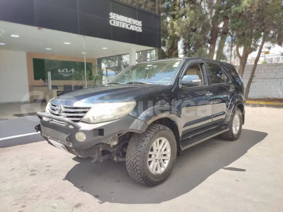 Foto 1 de Toyota Fortuner