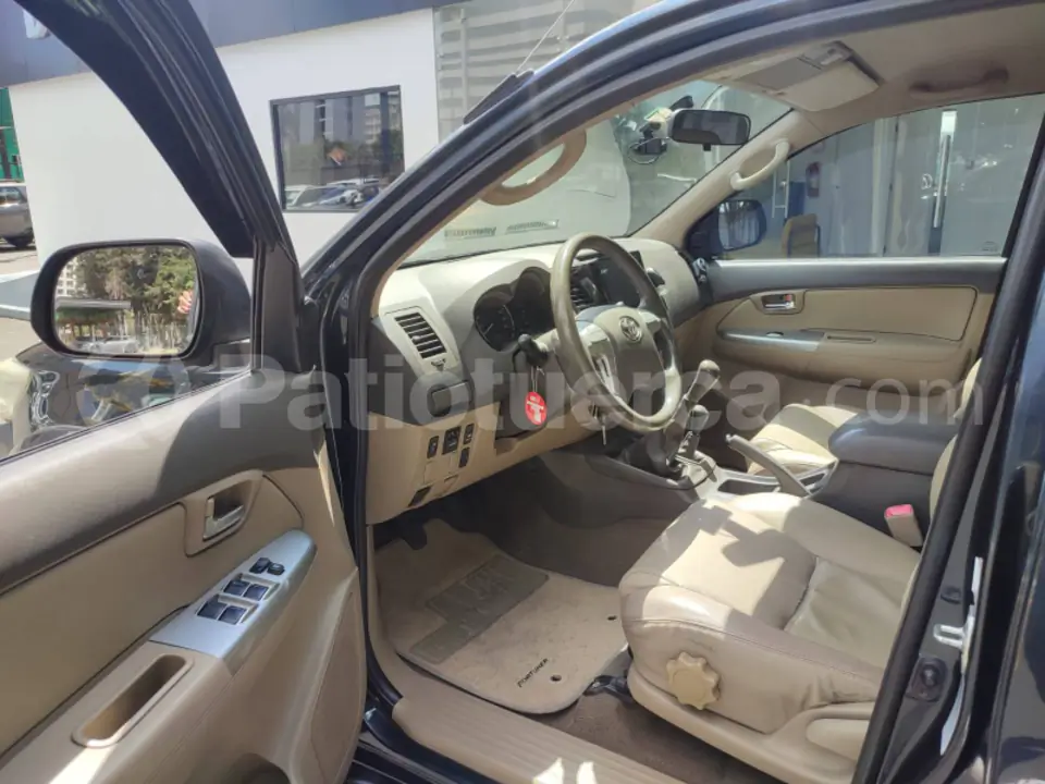 Foto 11 de Toyota Fortuner