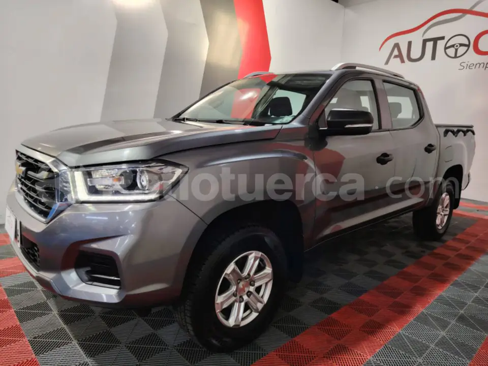 Foto 3 de Chevrolet D-MAX CRDI 2.5 CD 4X2 TM DIESEL