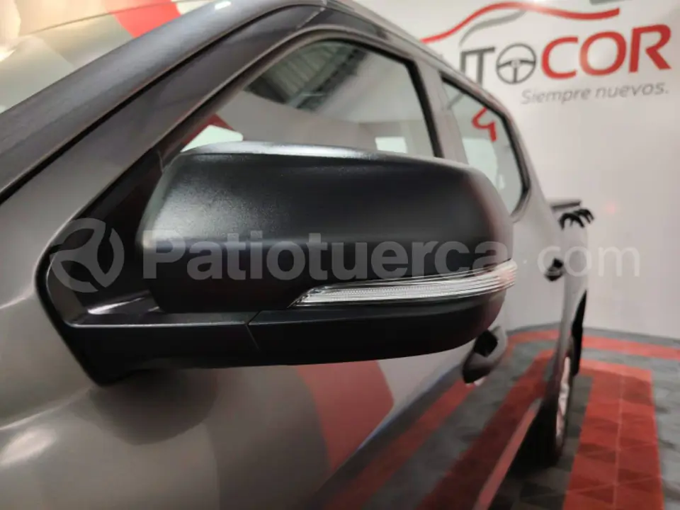 Foto 5 de Chevrolet D-MAX CRDI 2.5 CD 4X2 TM DIESEL