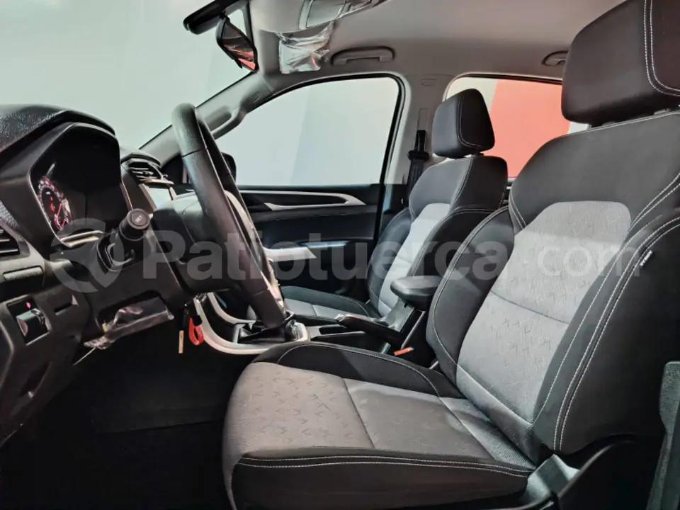 Foto 26 de Chevrolet D-MAX CRDI 2.5 CD 4X2 TM DIESEL