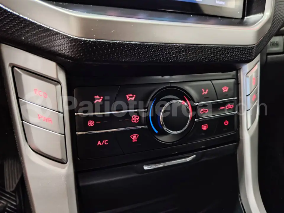 Foto 44 de Chevrolet D-MAX CRDI 2.5 CD 4X2 TM DIESEL