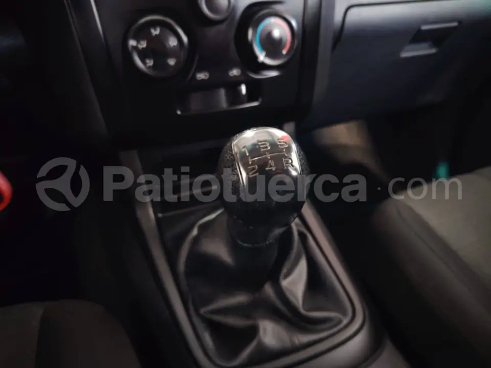 Foto 21 de Chevrolet D-MAX CRDI 2.5 CD 4X2 TM DIESEL