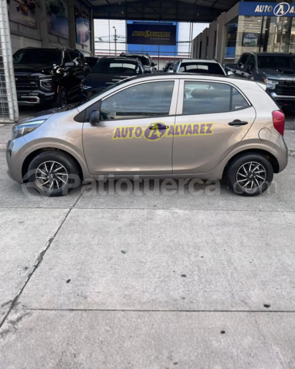 Foto 6 de Kia Picanto LX AC