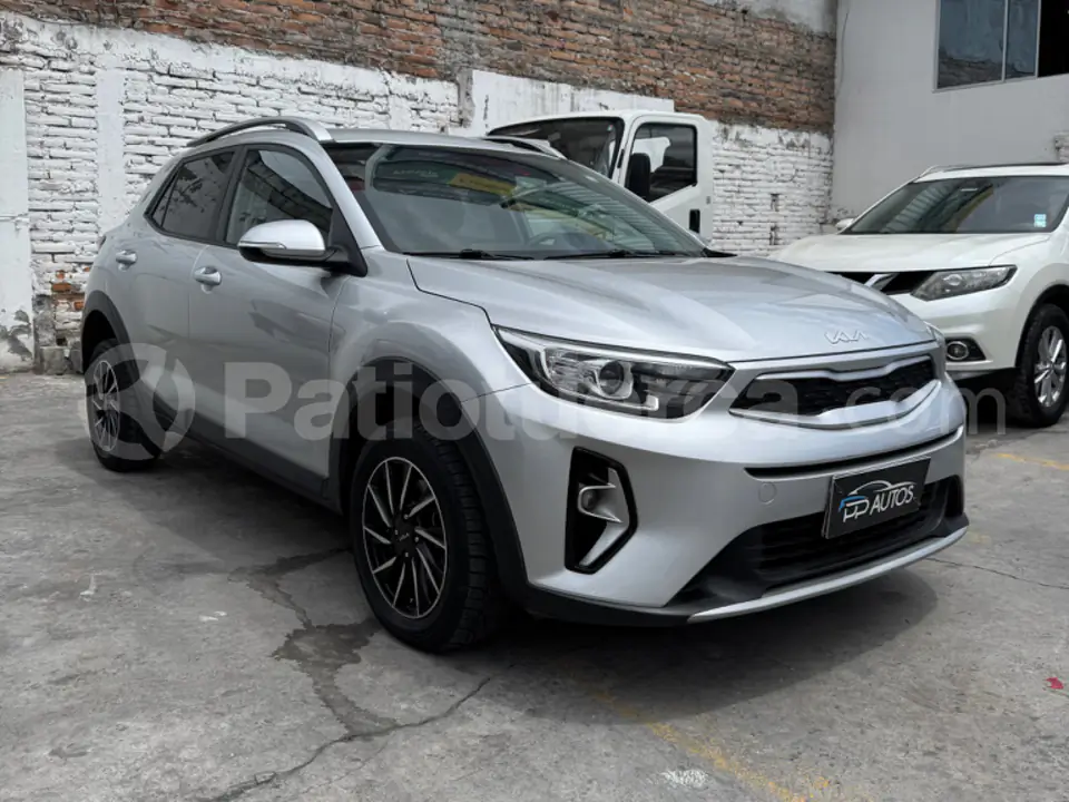 Foto 4 de Kia Stonic LX