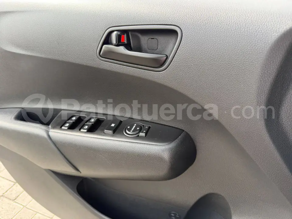 Foto 12 de Kia PICANTO LX