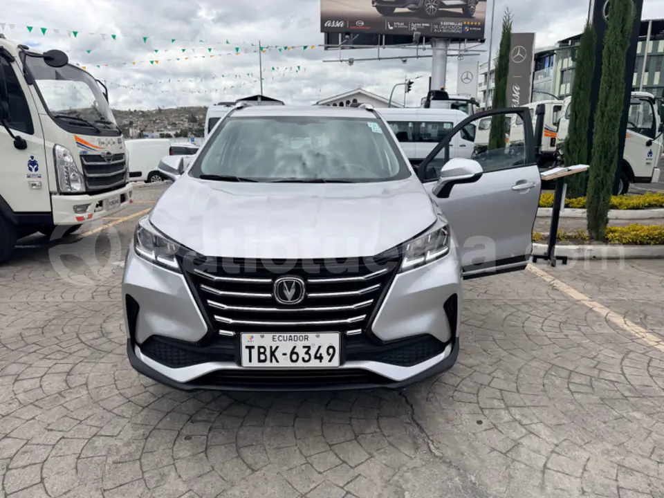 Foto 18 de Changan CS 15