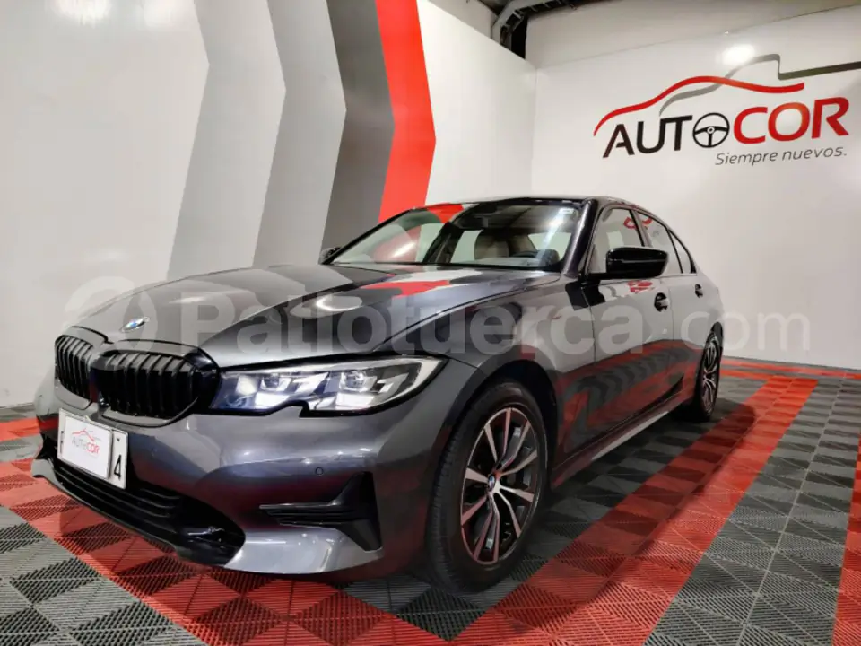 Foto 2 de BMW 330i