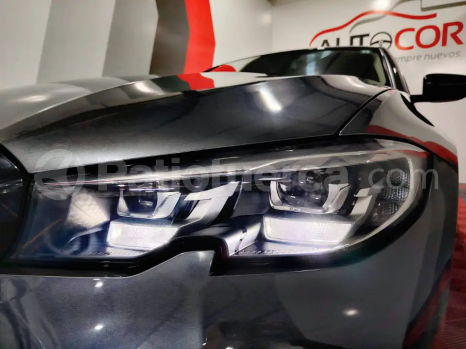 Foto 5 de BMW 330i