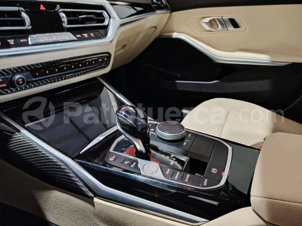 Foto 20 de BMW 330i