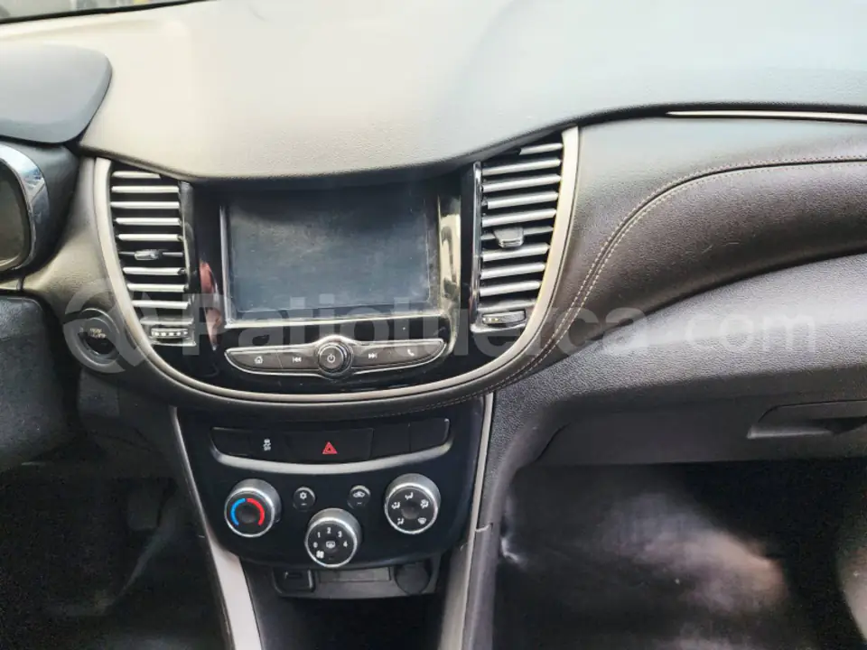 Foto 6 de Chevrolet Tracker LS