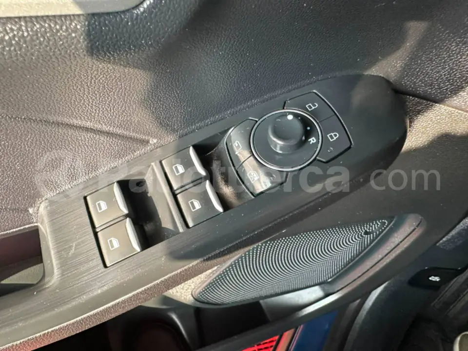 Foto 21 de Ford Escape Trend