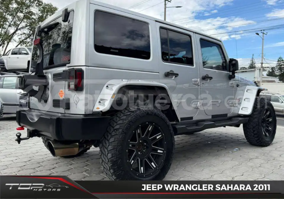 Foto 6 de Jeep Wrangler Sahara