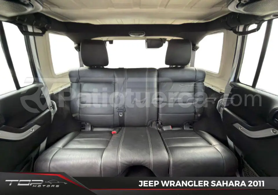 Foto 18 de Jeep Wrangler Sahara