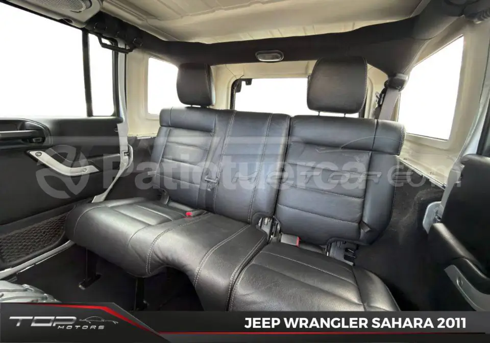 Foto 21 de Jeep Wrangler Sahara