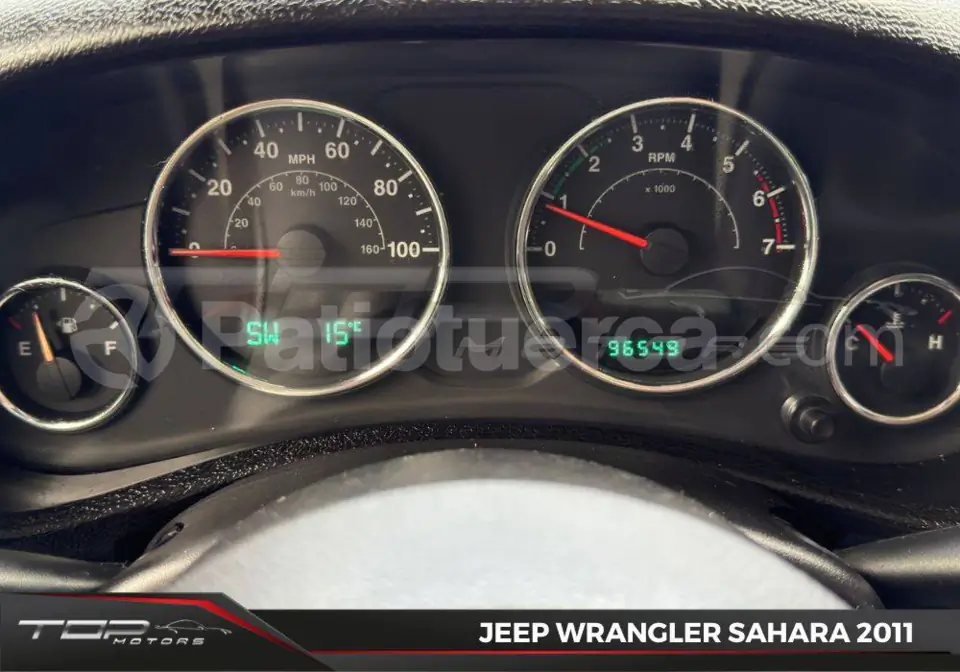 Foto 25 de Jeep Wrangler Sahara