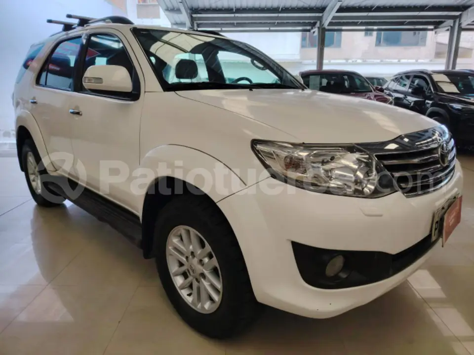 Foto 1 de Toyota New Fortuner
