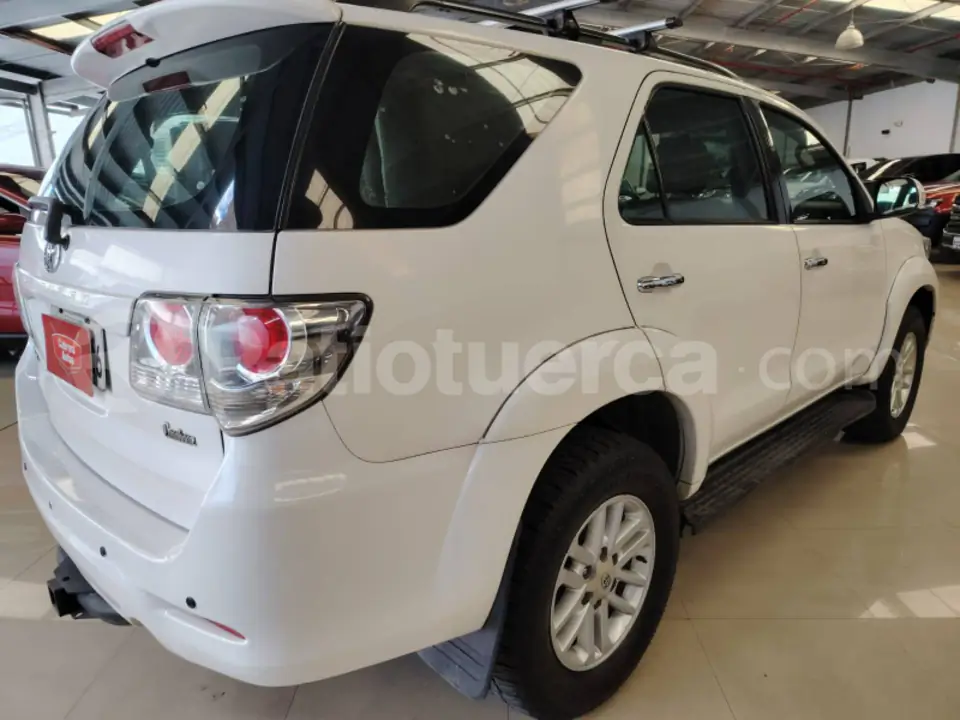 Foto 18 de Toyota New Fortuner