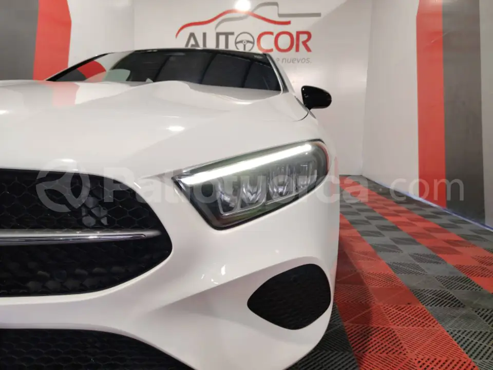 Foto 4 de Mercedes Benz A 200 PROGRESSIVE SPORT