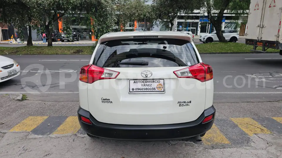 Foto 9 de Toyota NEW RAV4 AC 2.0 5P