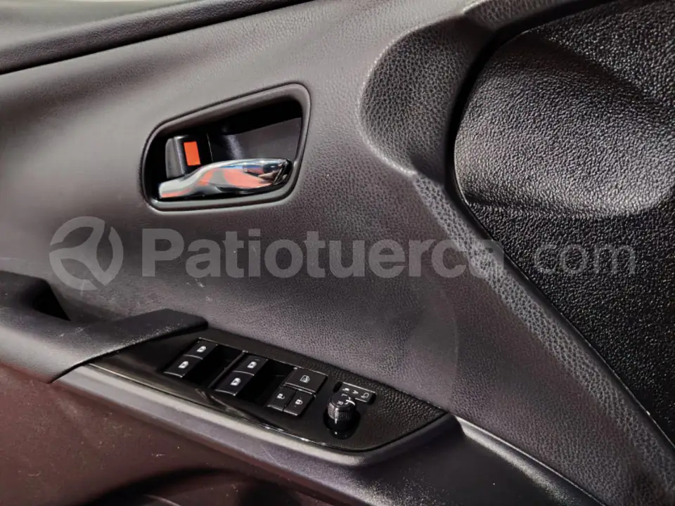 Foto 19 de Toyota Prius 4G