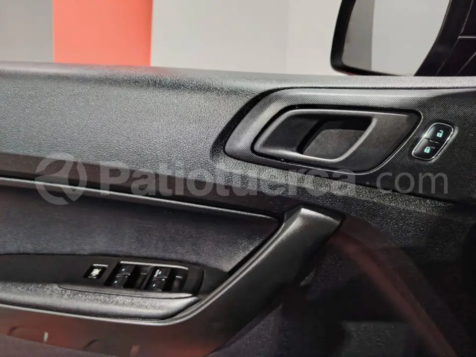 Foto 18 de Ford RANGER XL