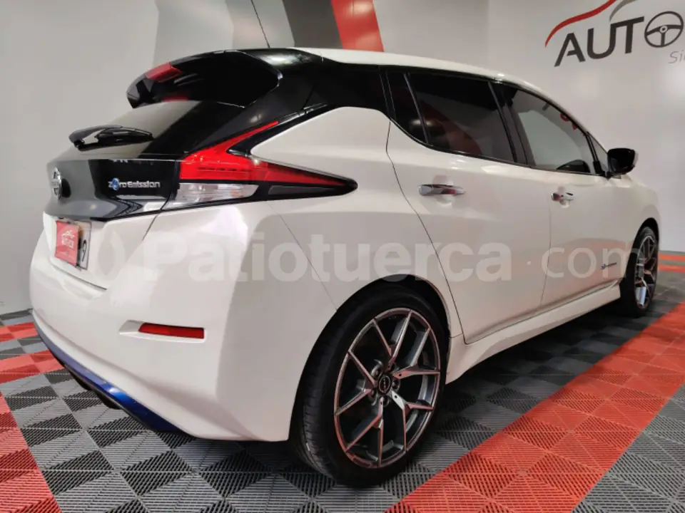 Foto 2 de Nissan LEAF