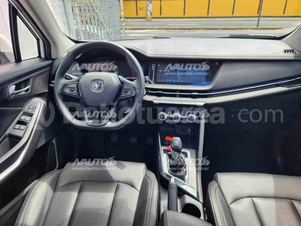 Foto 3 de Changan NEW CS15 GT