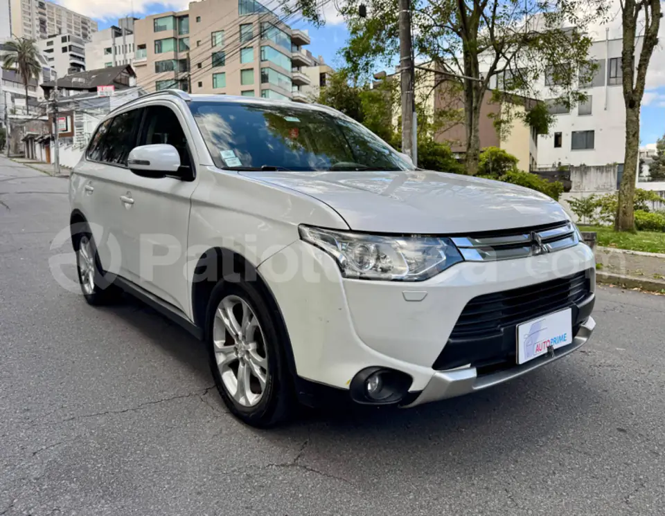 Foto 3 de Mitsubishi Outlander