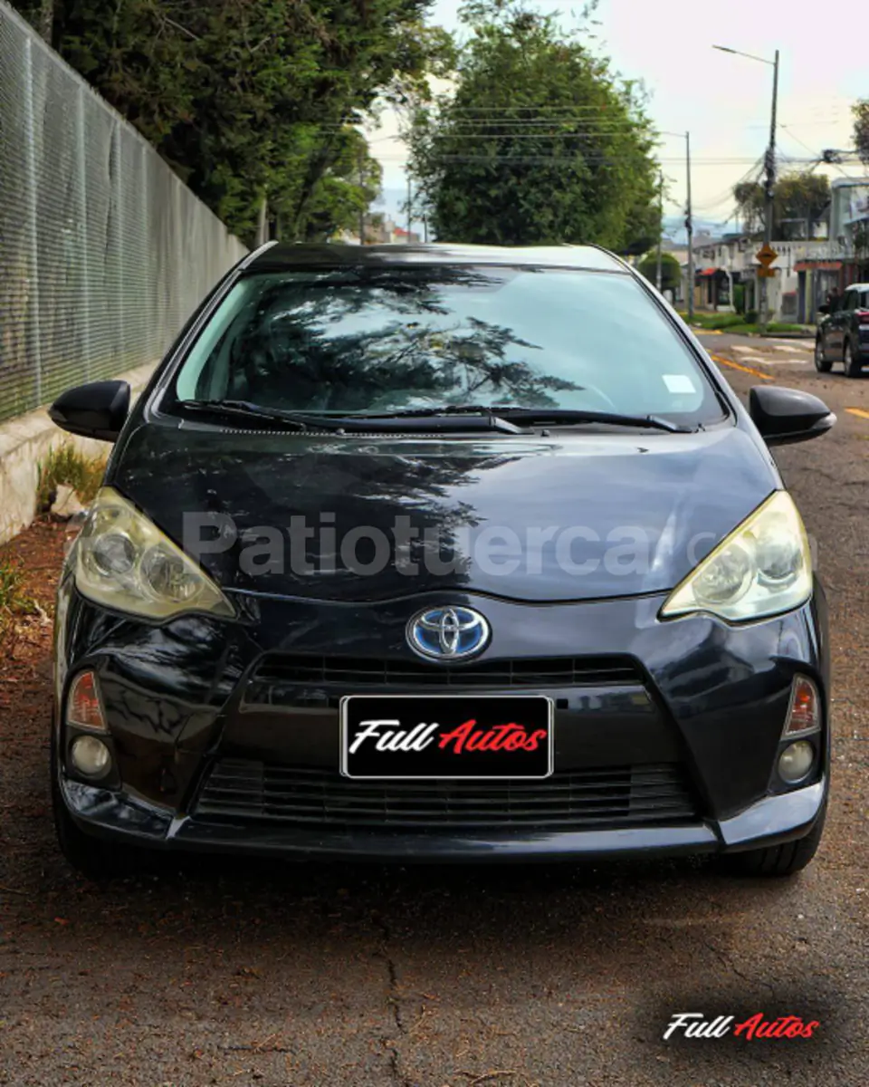 Foto 2 de Toyota Prius C Sport