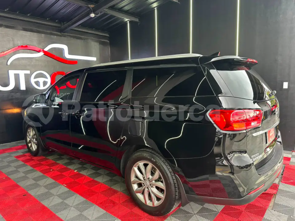 Foto 34 de Kia Grand Carnival