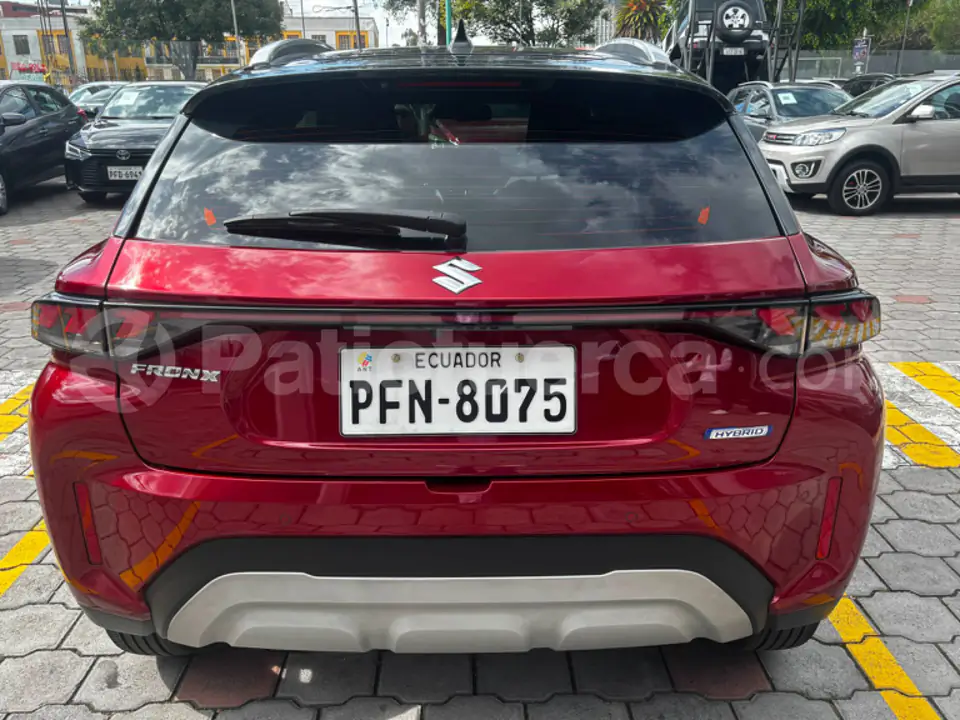 Foto 7 de Suzuki FRONX