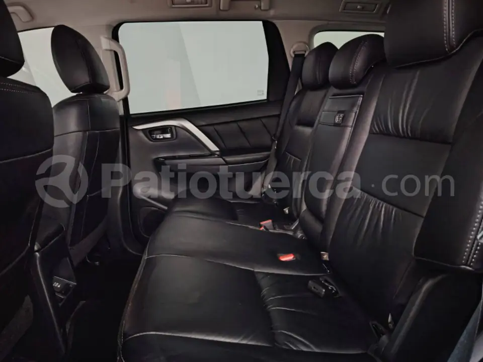 Foto 12 de Mitsubishi Montero Sport Diesel