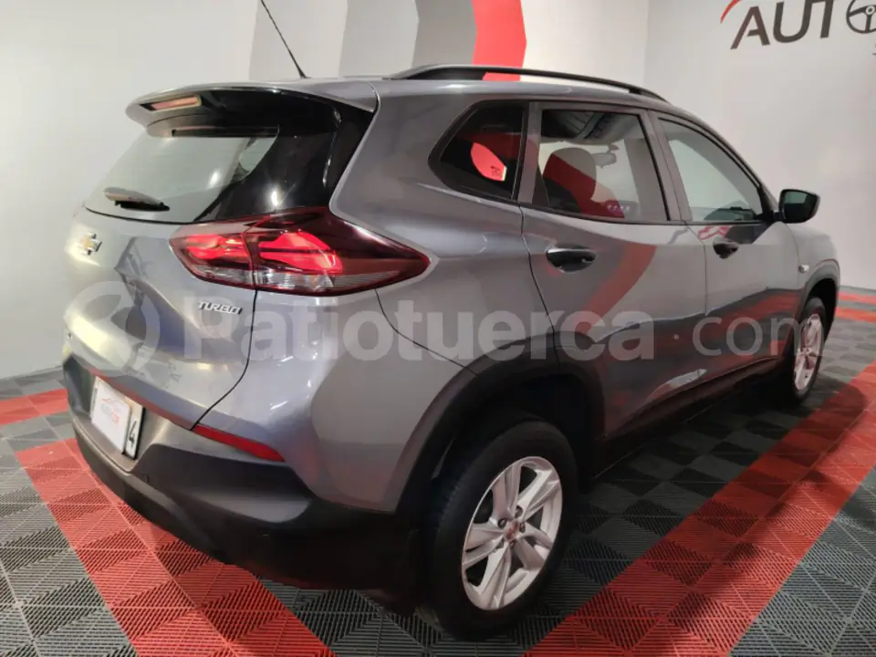 Foto 25 de Chevrolet Tracker LS