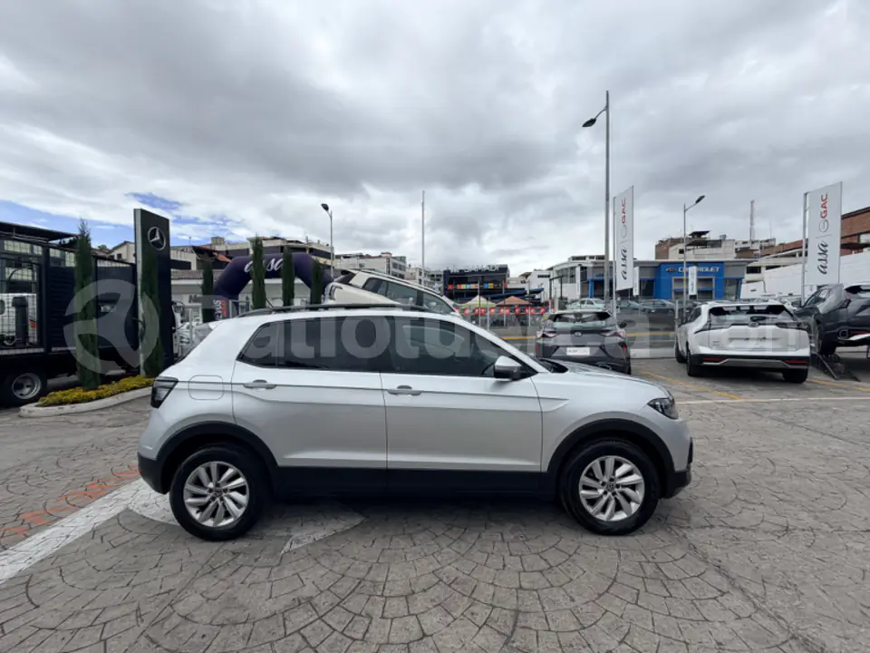 Foto 4 de Volkswagen T-Cross  Trendline