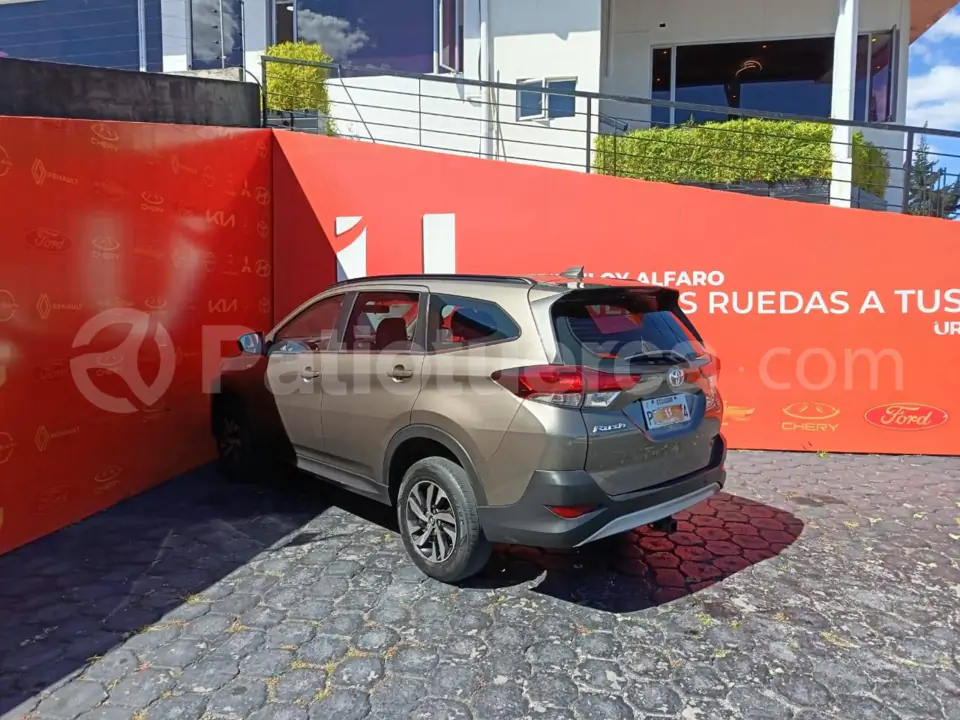 Foto 4 de Toyota Rush