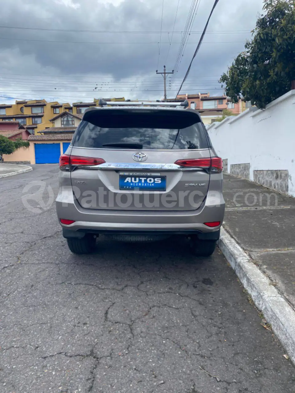 Foto 8 de Toyota Fortuner 4.0