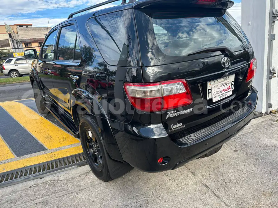 Foto 4 de Toyota AWT FORTUNER