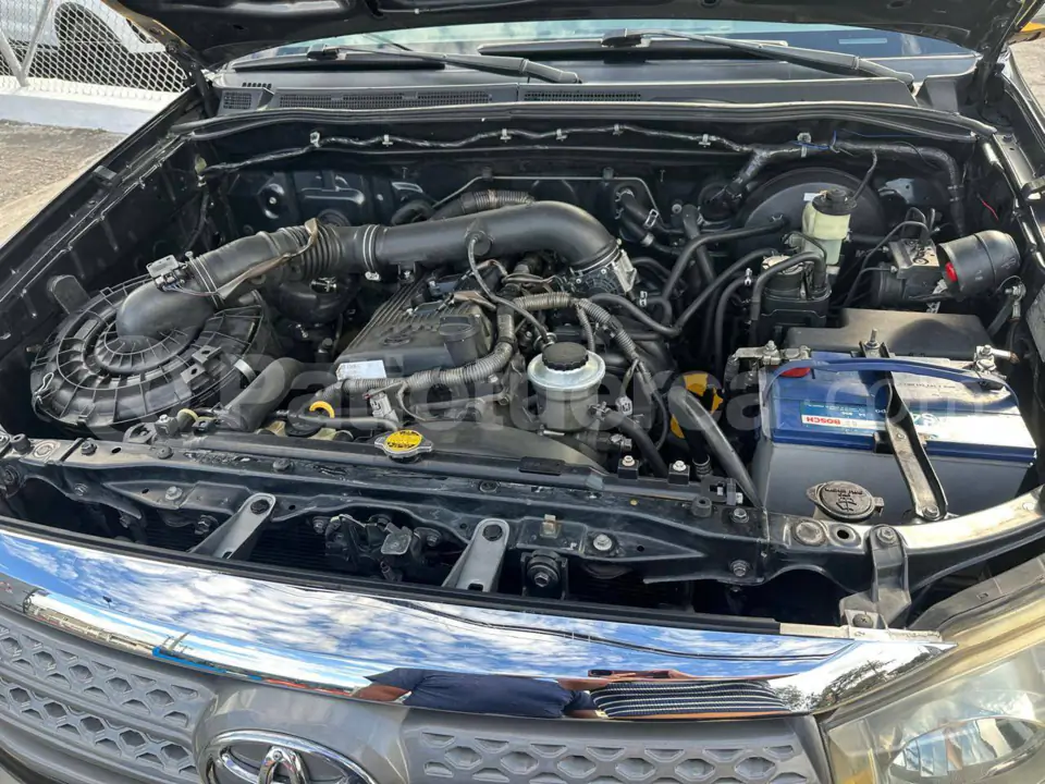 Foto 7 de Toyota AWT FORTUNER